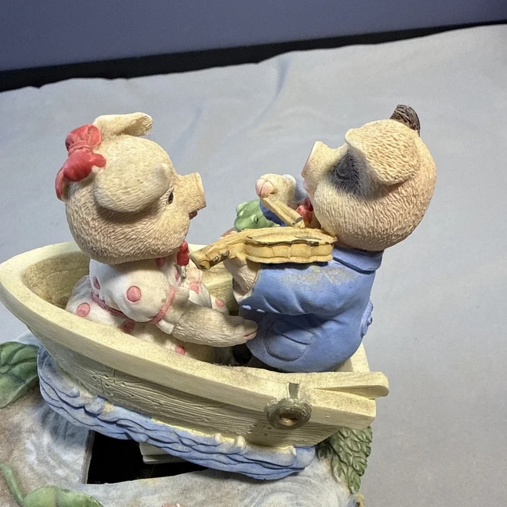 Vintage GLAMA Music Box Romantic Pigs in Rowboat Plays It's A Small World